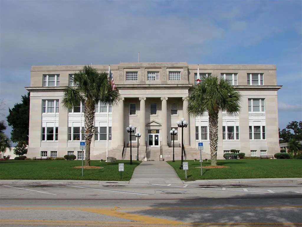Highlands-County-Courthouse-Sebring-Fla